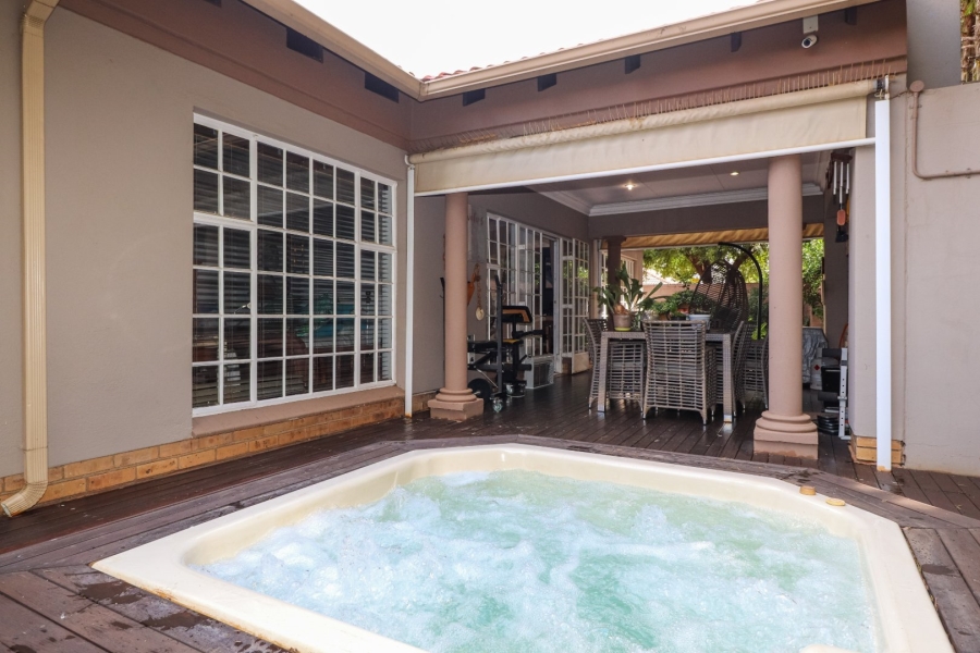 3 Bedroom Property for Sale in Irene Park North West